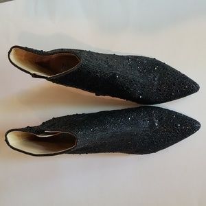 Betsy Johnson Cady Black Bootie